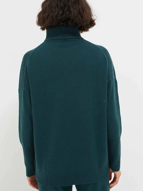 The Relaxed Polo in Bottle Green