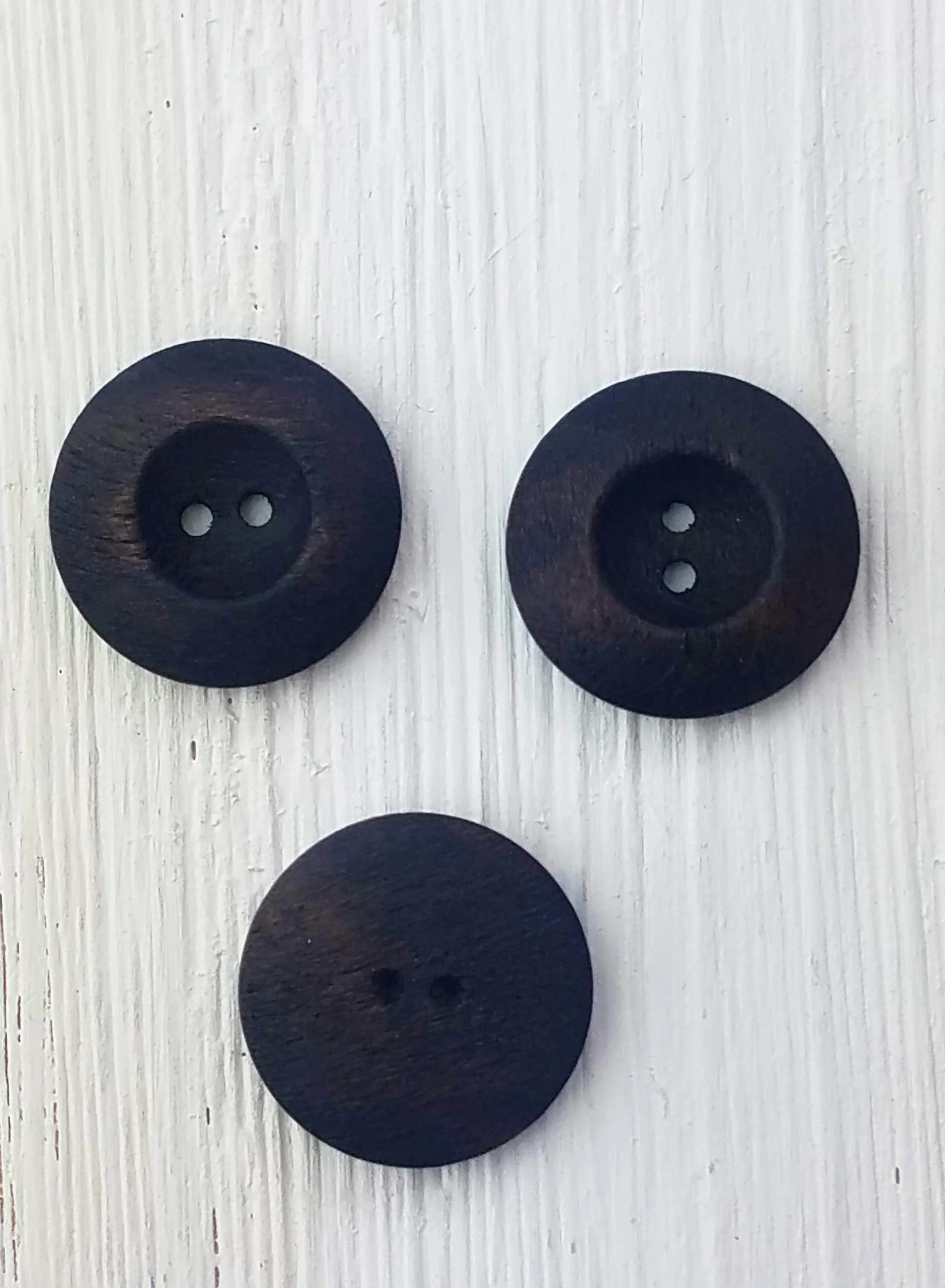 Wood round button